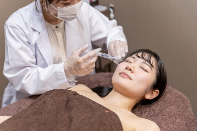 痛みを軽減する注射針の最新技術